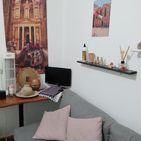 Its Your Choice Hostel ワディ・ムーサ エクステリア 写真